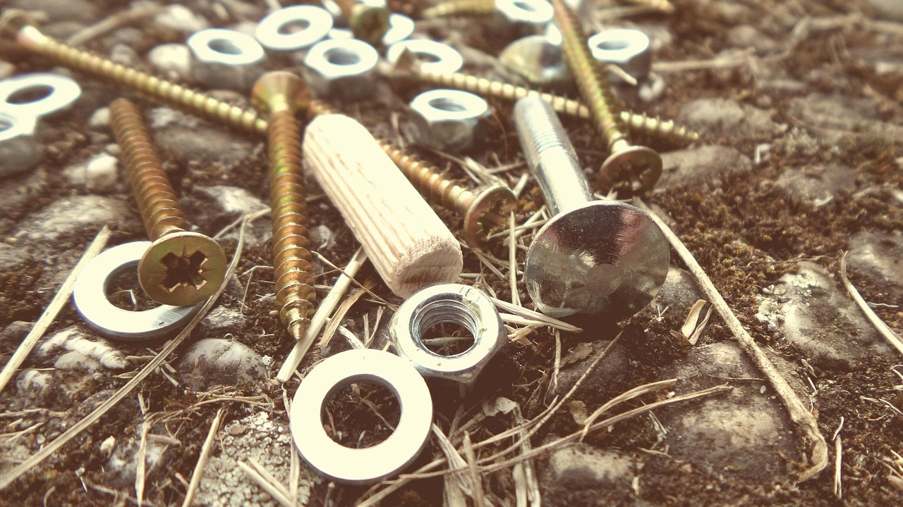 our-story screws, dowels, hammer, mother, to build, washers, diy, dowels, hammer, diy, diy, diy, diy, diy